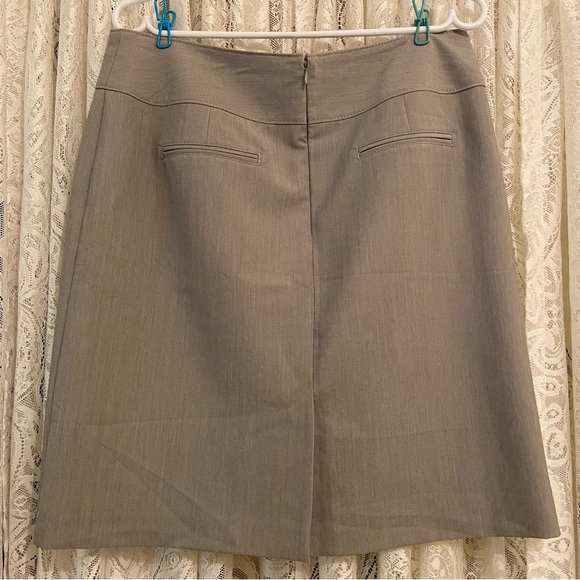 Worthington Gray Pencil Skirt. Lined. Above the knee. - Picture 2 of 5